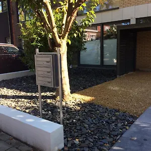 Met Groot Terras Apartment Mortsel